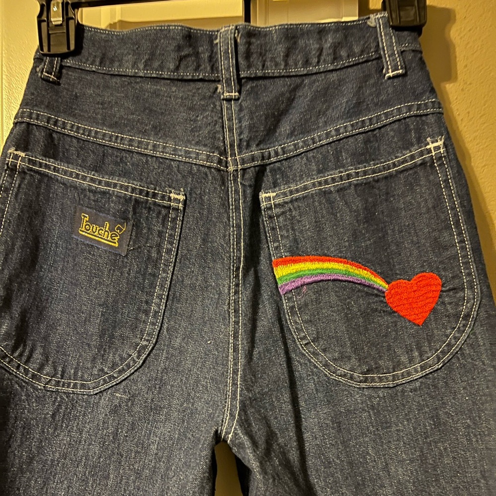 Vintage dark denim barrel leg jeans with fabulous embroidery on back pocket